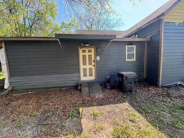 1904 10th Avenue, Meridian, MS 39301