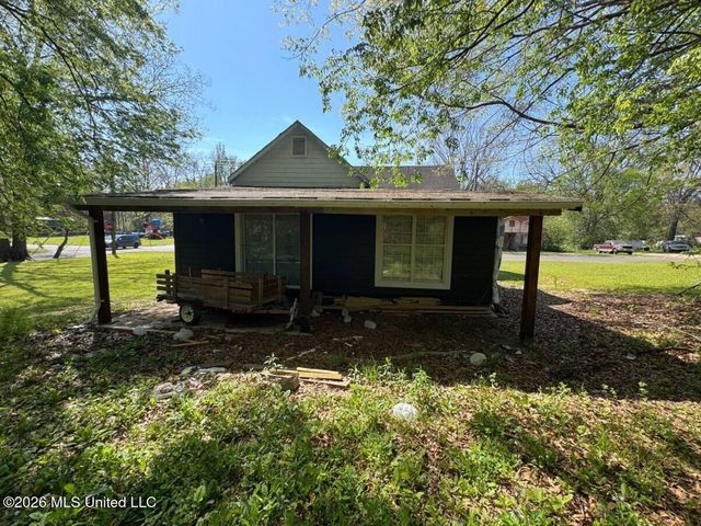 1904 10th Avenue, Meridian, MS 39301