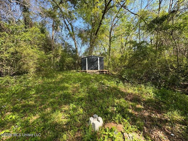 1904 10th Avenue, Meridian, MS 39301