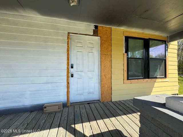 1904 10th Avenue, Meridian, MS 39301