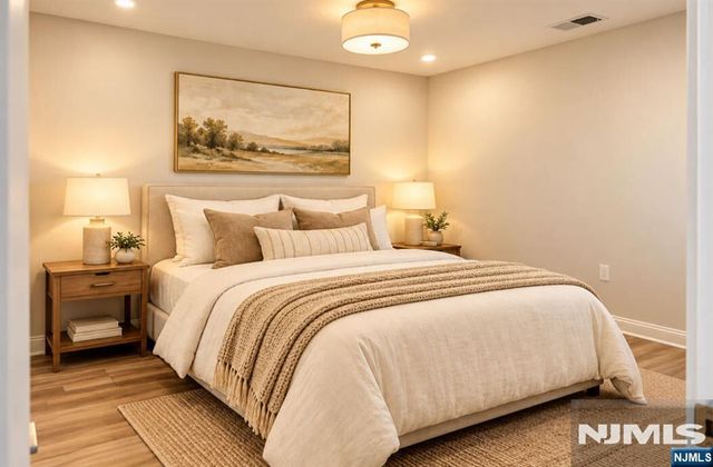 9 Somerset Lane 308, Edgewater, NJ 07020