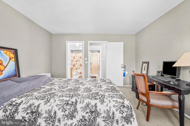 12 CHELSEA CT, Sewell, NJ 08080