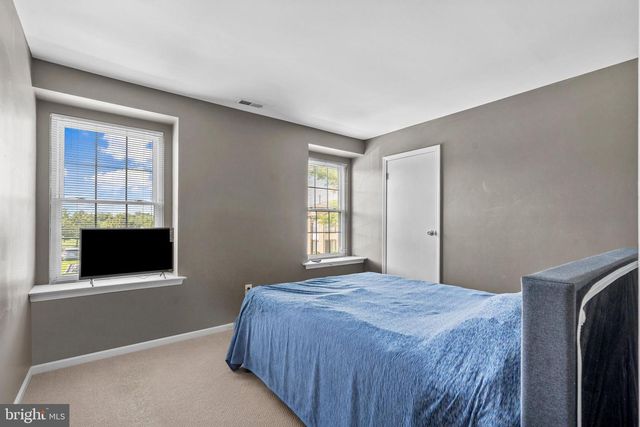 12 CHELSEA CT, Sewell, NJ 08080