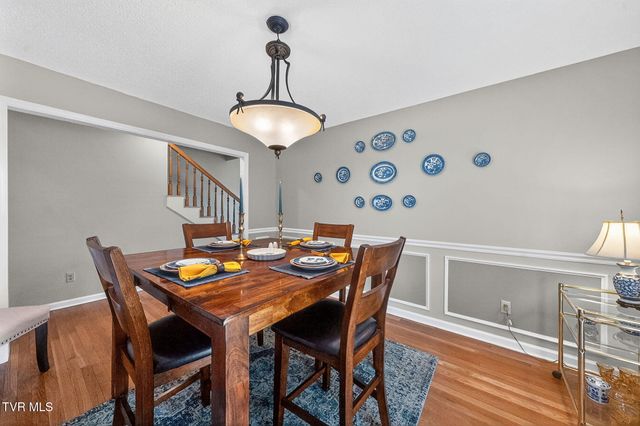 1014 Whittling Wood Drive, Johnson City, TN 37601