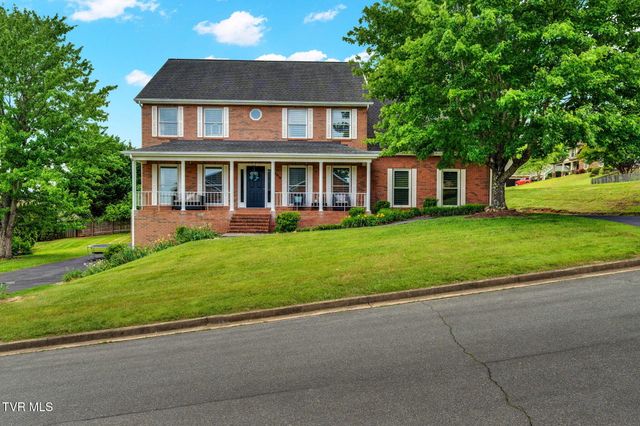 1014 Whittling Wood Drive, Johnson City, TN 37601