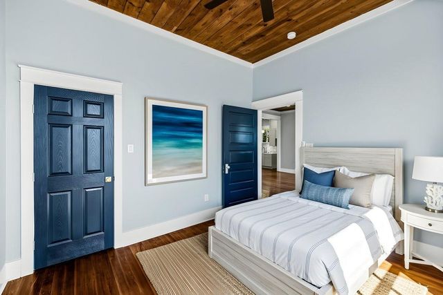 2714 Avenue K, Galveston, TX 77550