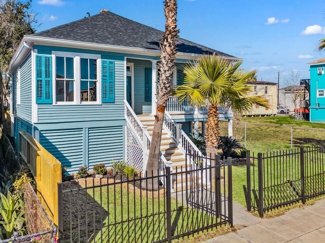 2714 Avenue K, Galveston, TX 77550