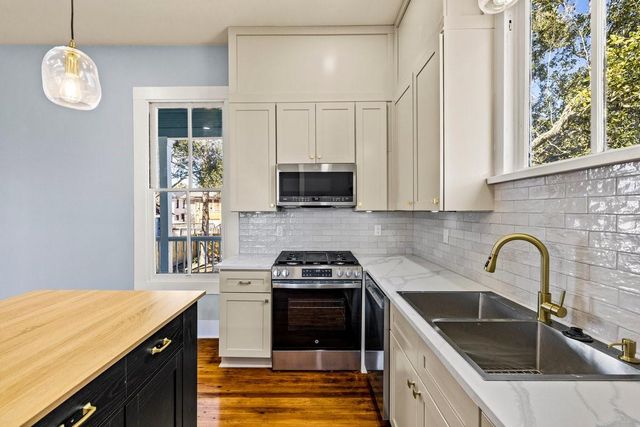 2714 Avenue K, Galveston, TX 77550