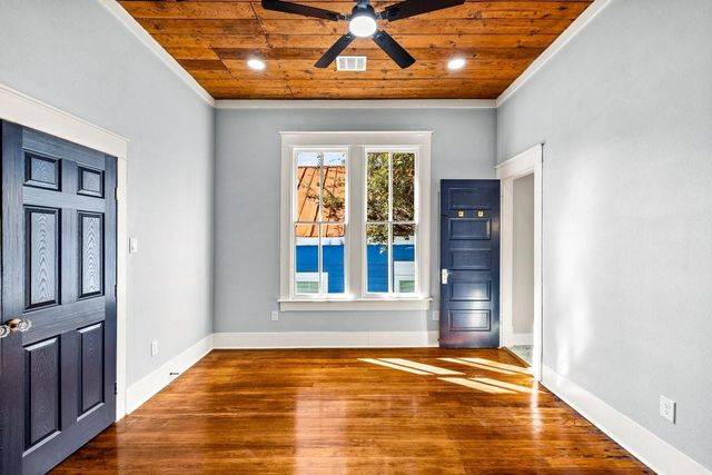 2714 Avenue K, Galveston, TX 77550