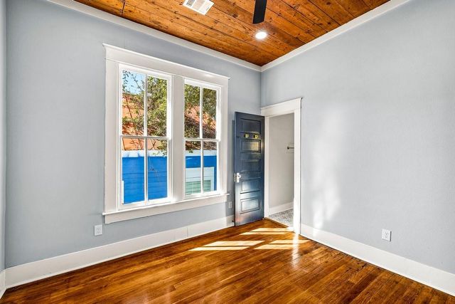 2714 Avenue K, Galveston, TX 77550