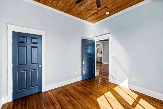 2714 Avenue K, Galveston, TX 77550