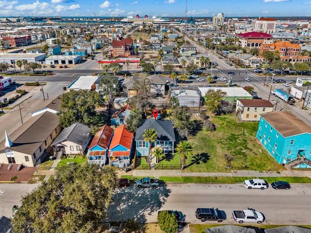 2714 Avenue K, Galveston, TX 77550