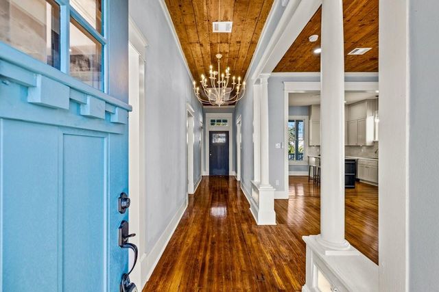 2714 Avenue K, Galveston, TX 77550