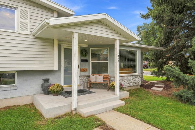 1249 E GREENFIELD CIR, Murray, UT 84121