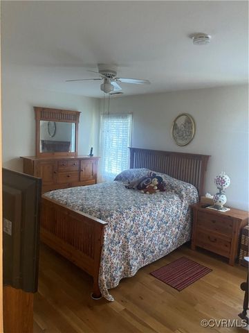 2622 Reba Ct, Glen Allen, VA 23060
