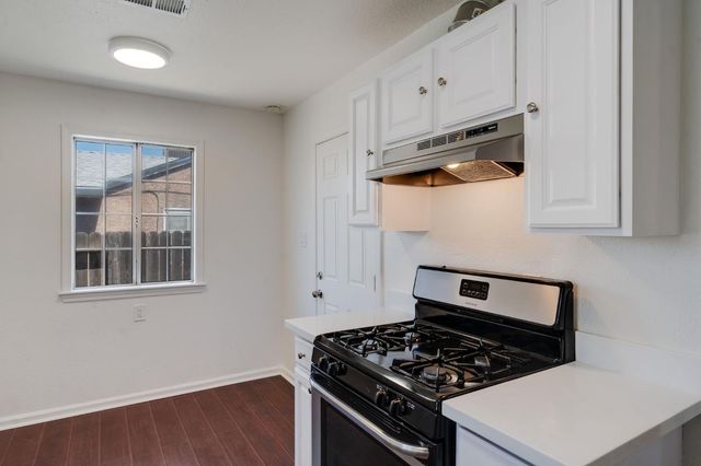 5511 Georgia Dr, North Highlands, CA 95660