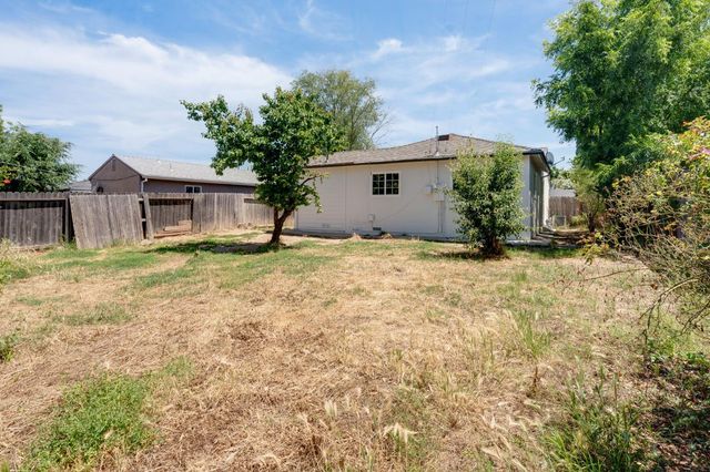 5511 Georgia Dr, North Highlands, CA 95660