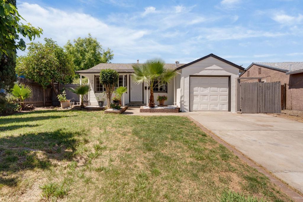 5511 Georgia Dr, North Highlands, CA 95660