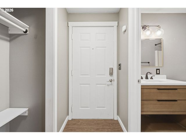 605 Se 121ST Ave 5, Vancouver, WA 98683