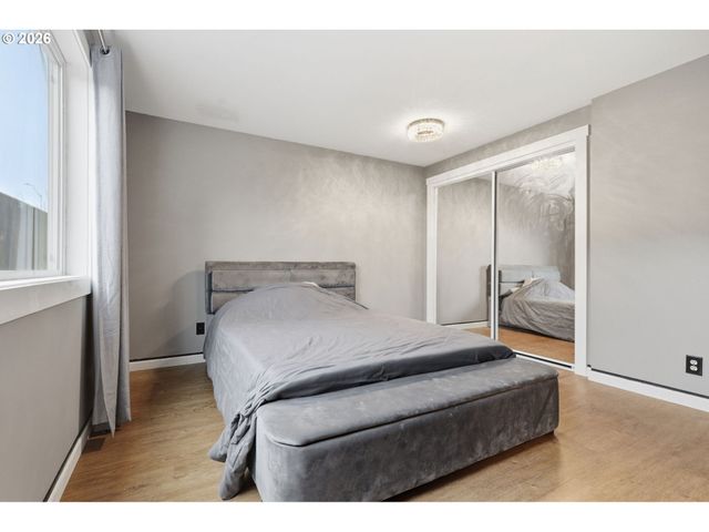 605 Se 121ST Ave 5, Vancouver, WA 98683