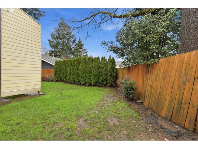605 Se 121ST Ave 5, Vancouver, WA 98683
