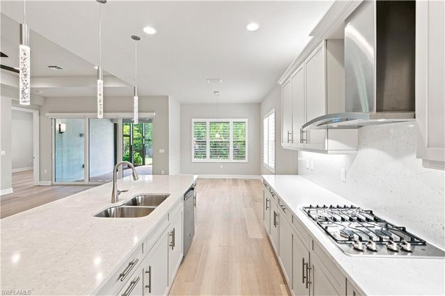 11871 Gardenia AVE, Naples, FL 34120