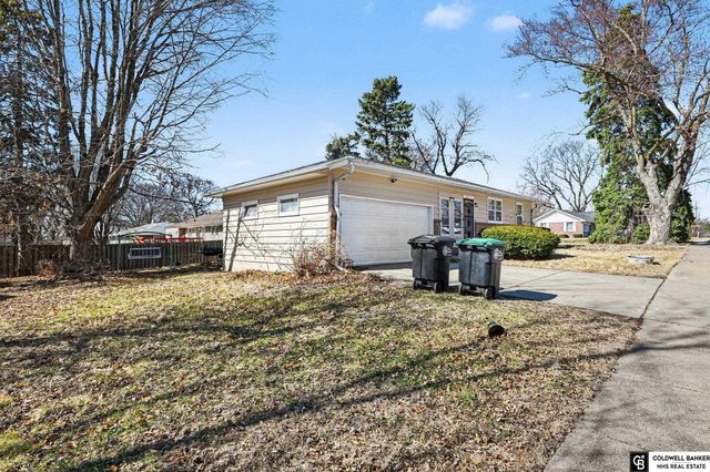 5405 Browne Street, Omaha, NE 68104