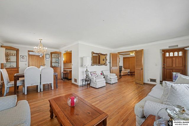 5405 Browne Street, Omaha, NE 68104