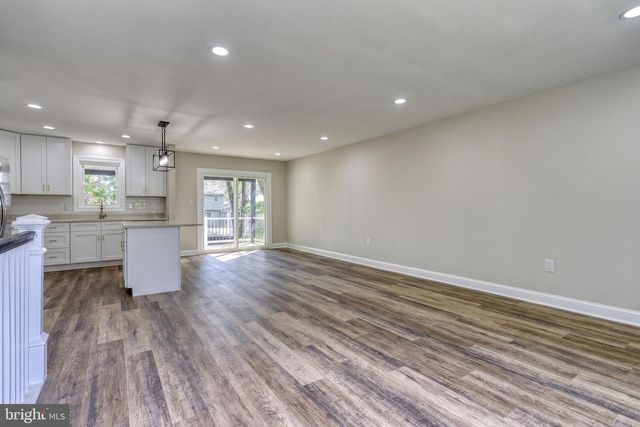 421 FAIRWAY DRIVE, Mechanicsburg, PA 17055