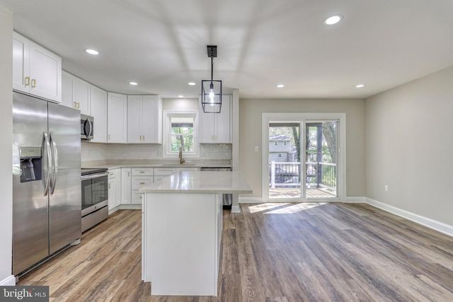 421 FAIRWAY DRIVE, Mechanicsburg, PA 17055
