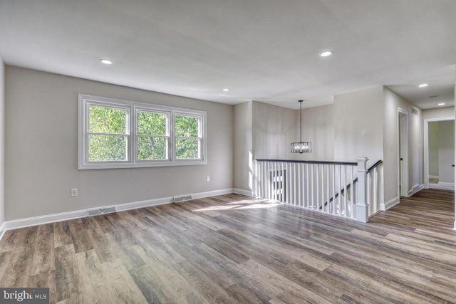 421 FAIRWAY DRIVE, Mechanicsburg, PA 17055