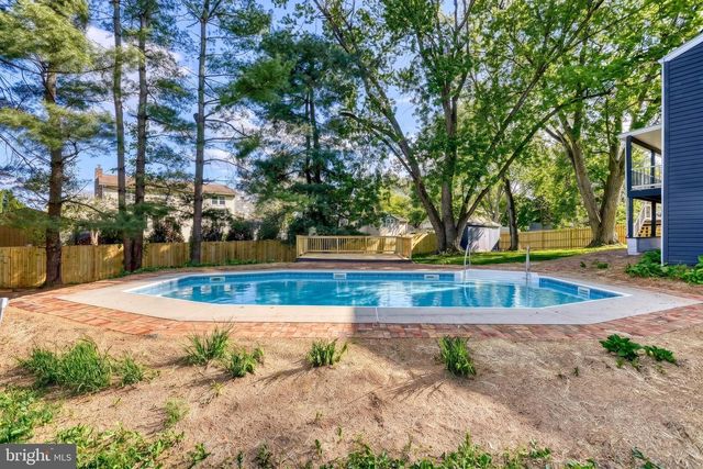 421 FAIRWAY DRIVE, Mechanicsburg, PA 17055