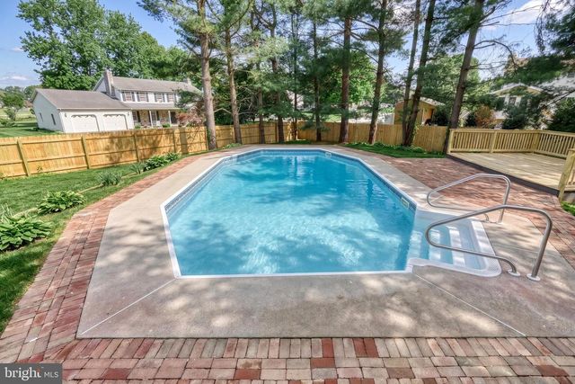 421 FAIRWAY DRIVE, Mechanicsburg, PA 17055
