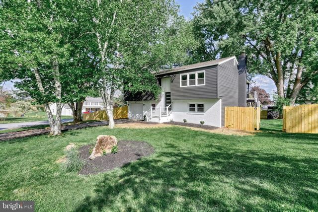 421 FAIRWAY DRIVE, Mechanicsburg, PA 17055