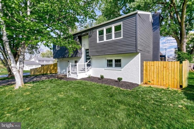 421 FAIRWAY DRIVE, Mechanicsburg, PA 17055