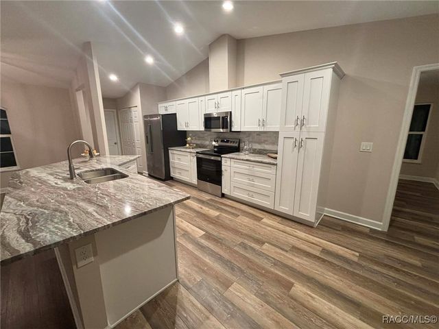 8216 N Upland Drive, Citrus Springs, FL 34434