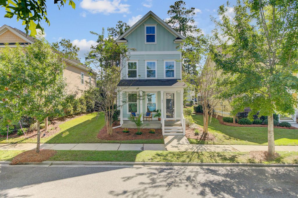 102 Green Grass Road, Summerville, SC 29483