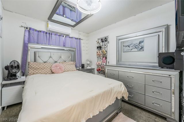 6320 Bristol Way, Las Vegas, NV 89107