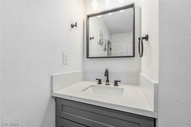 6320 Bristol Way, Las Vegas, NV 89107