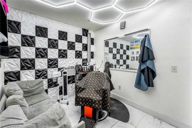 6320 Bristol Way, Las Vegas, NV 89107