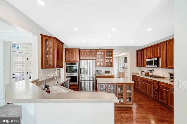 8749 BANCROFT DR, Waldorf, MD 20603