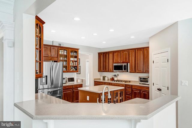 8749 BANCROFT DR, Waldorf, MD 20603