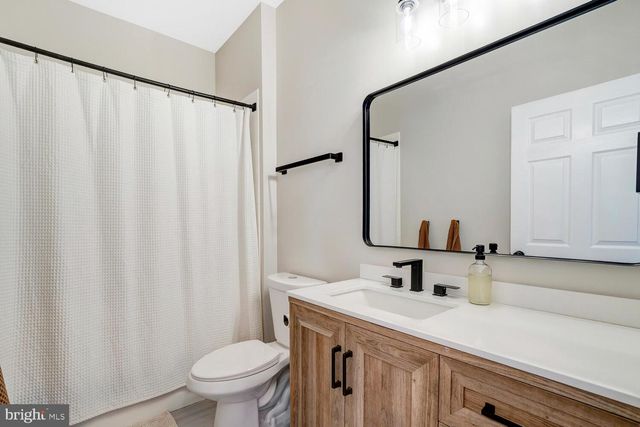 8749 BANCROFT DR, Waldorf, MD 20603