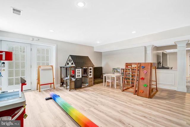 8749 BANCROFT DR, Waldorf, MD 20603