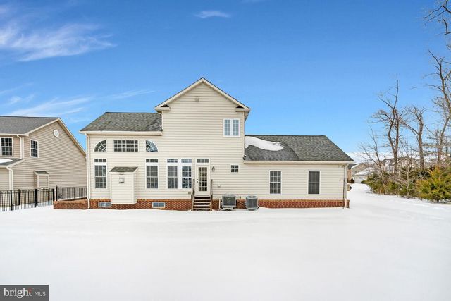 8749 BANCROFT DR, Waldorf, MD 20603