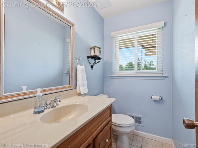 34260 Five Mile Road, Livonia, MI 48154