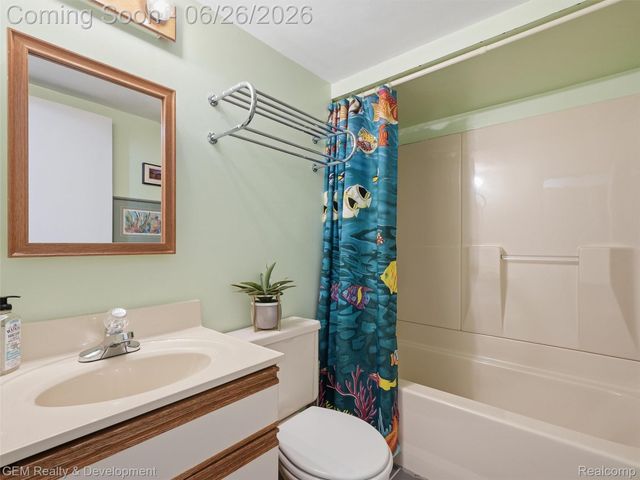 34260 Five Mile Road, Livonia, MI 48154