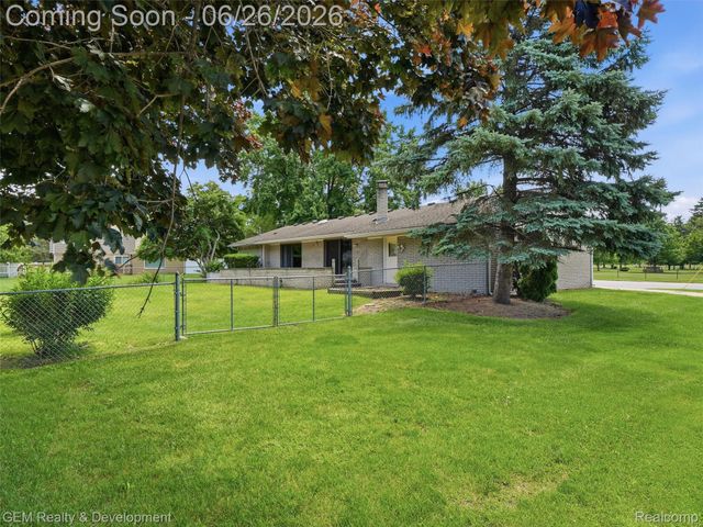 34260 Five Mile Road, Livonia, MI 48154