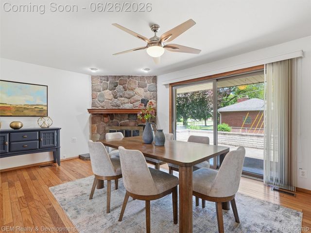 34260 Five Mile Road, Livonia, MI 48154
