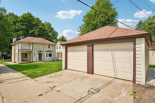 2902 N 73rd STREET, Milwaukee, WI 53210